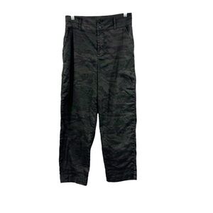 Evereve cropped camo pants high rise straight wide leg green midnight Sz 26 X 25